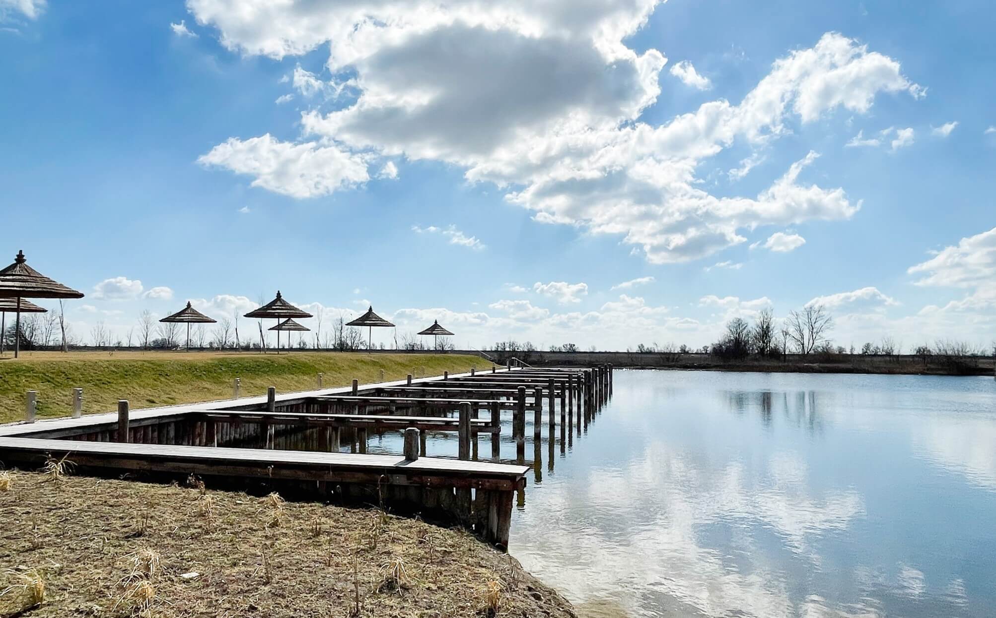 FEREIENWOHNUNG MIETEN SEEPARK OGGAU BOOTSANLAGEPLATZ